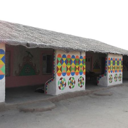Kutir Craft Village Resort Bherandiāla Buitenkant foto