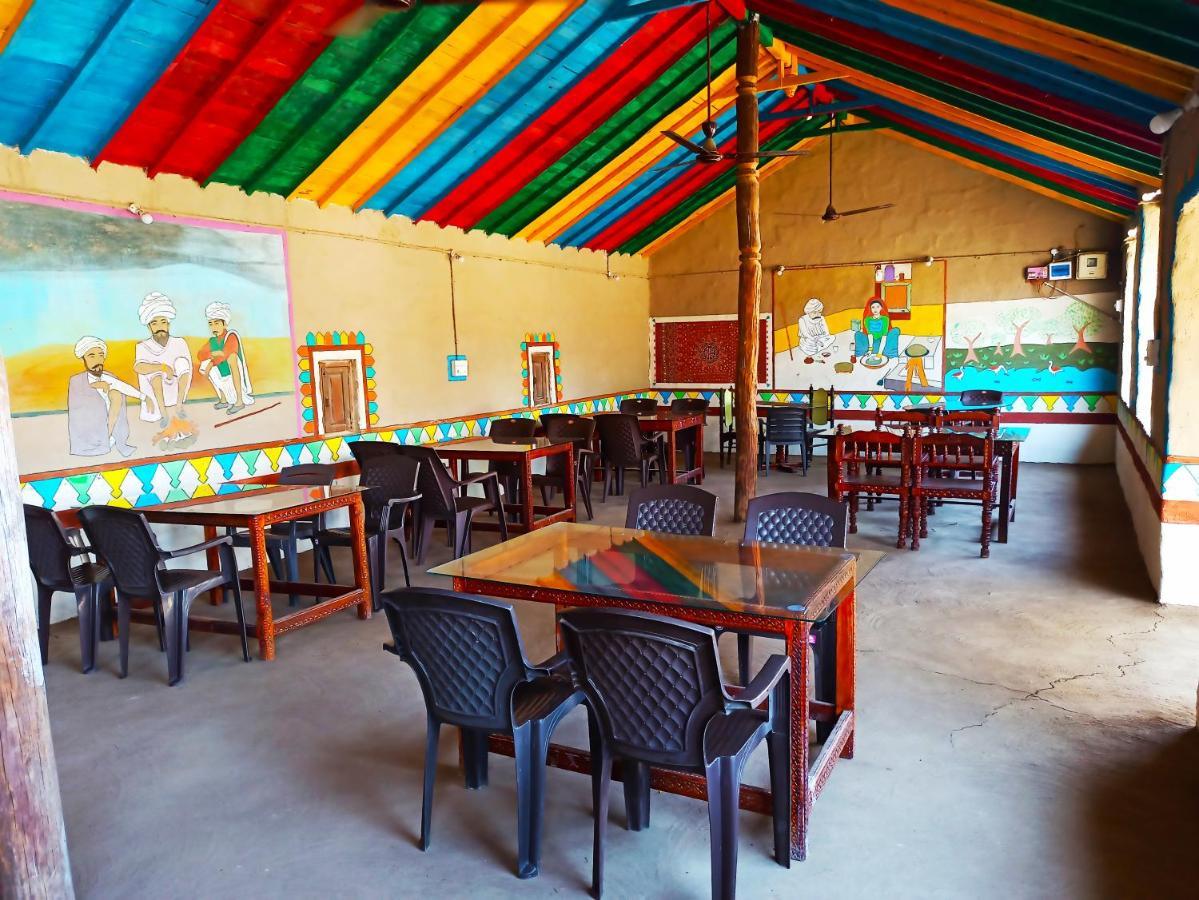 Kutir Craft Village Resort Bherandiāla Buitenkant foto