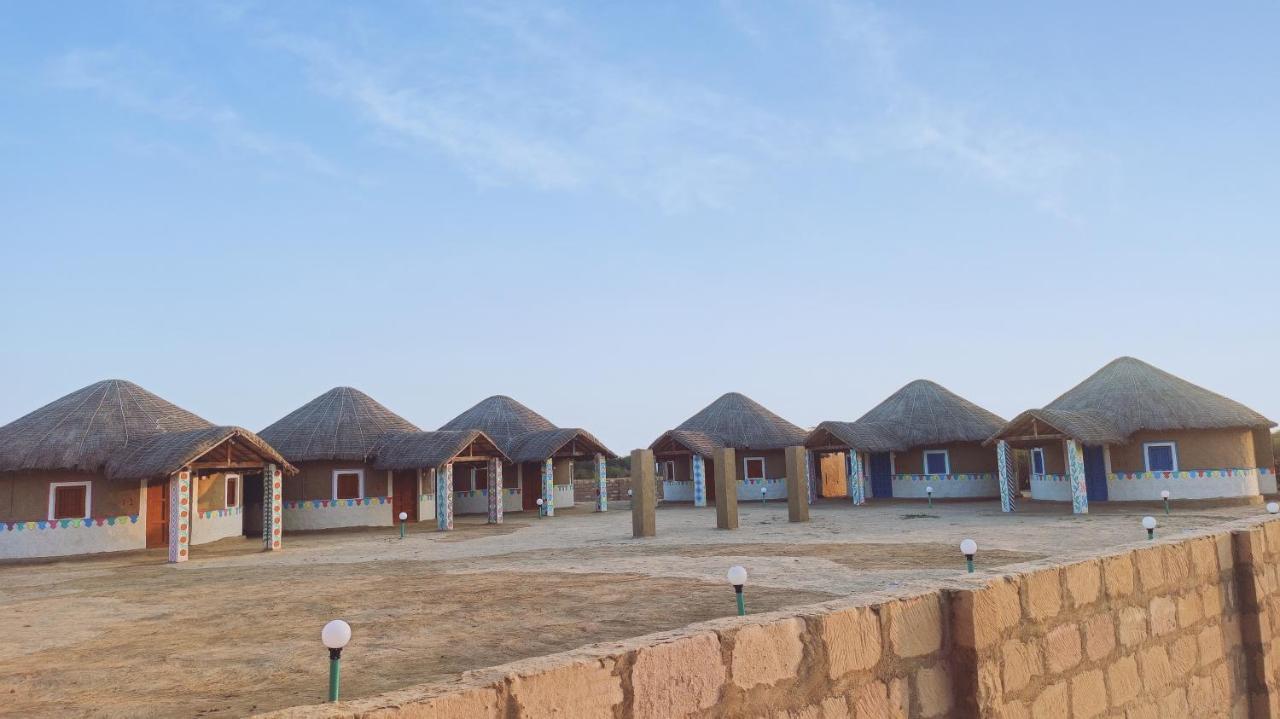 Kutir Craft Village Resort Bherandiāla Buitenkant foto