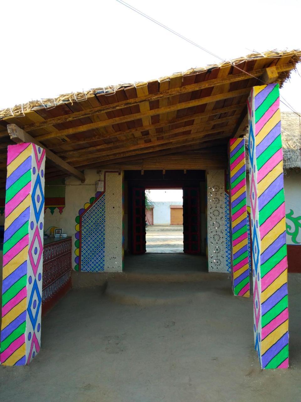 Kutir Craft Village Resort Bherandiāla Buitenkant foto