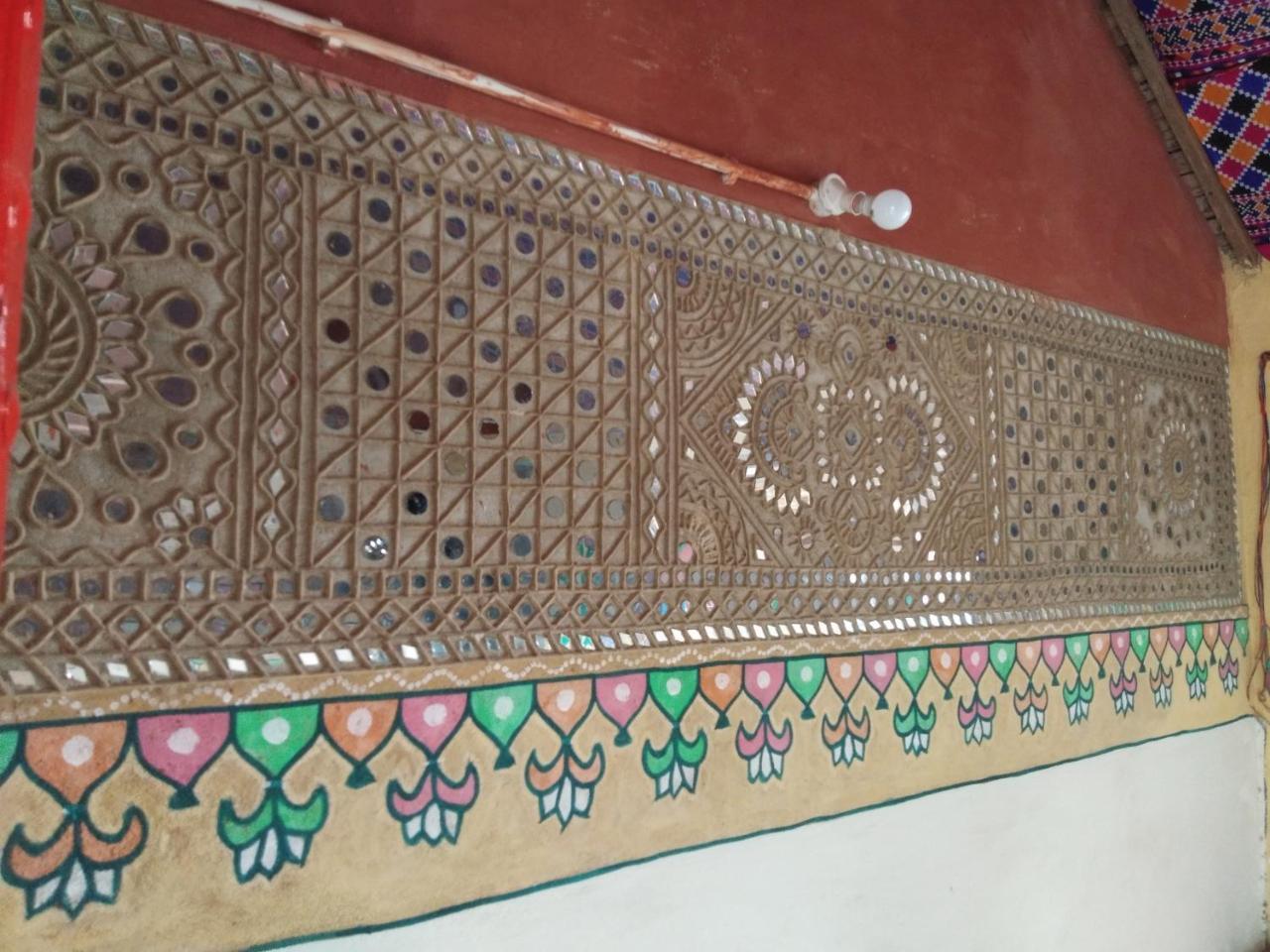 Kutir Craft Village Resort Bherandiāla Buitenkant foto