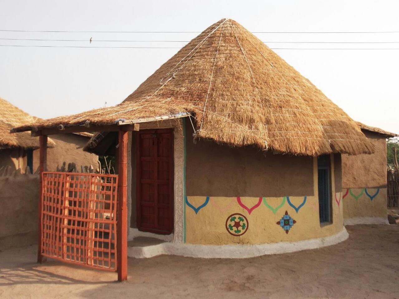 Kutir Craft Village Resort Bherandiāla Buitenkant foto